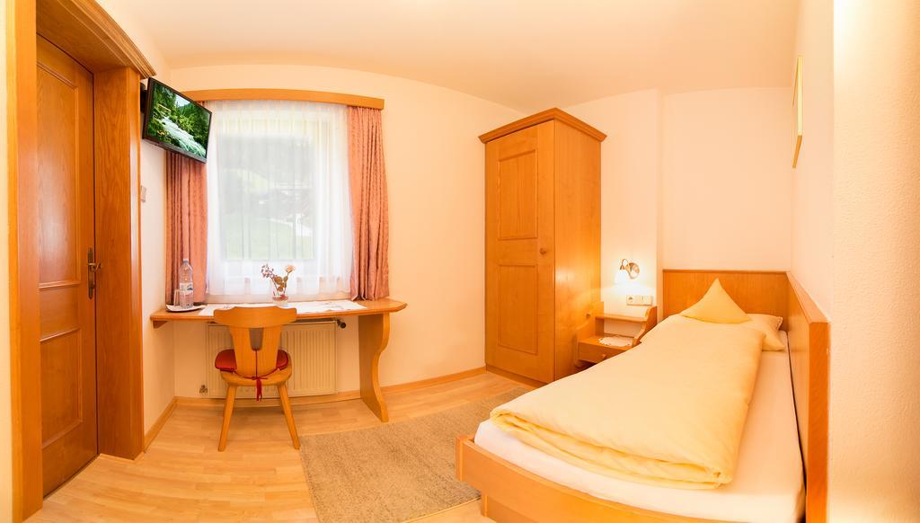 Haus Sonnenseit'N Hotell Neustift im Stubaital Exteriör bild